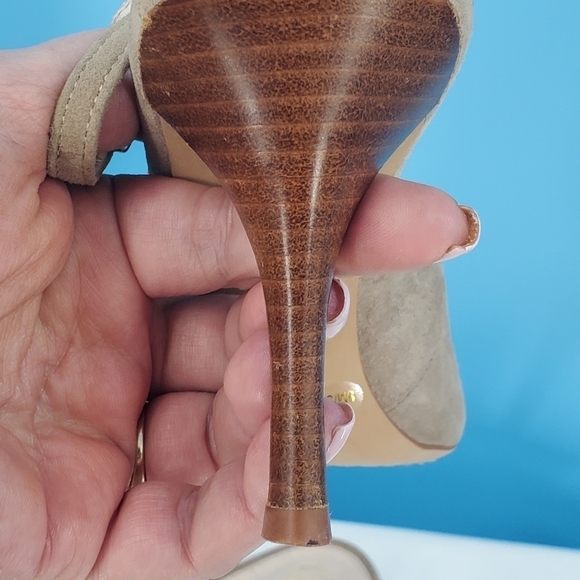 Vince Camuto slingback pointed toe pumps 9 - Picture 6 of 16